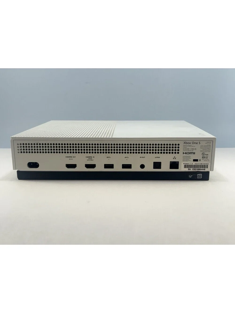 Microsoft Xbox One S Console Model 1681 FOR PARTS Turns Off After Turning On
